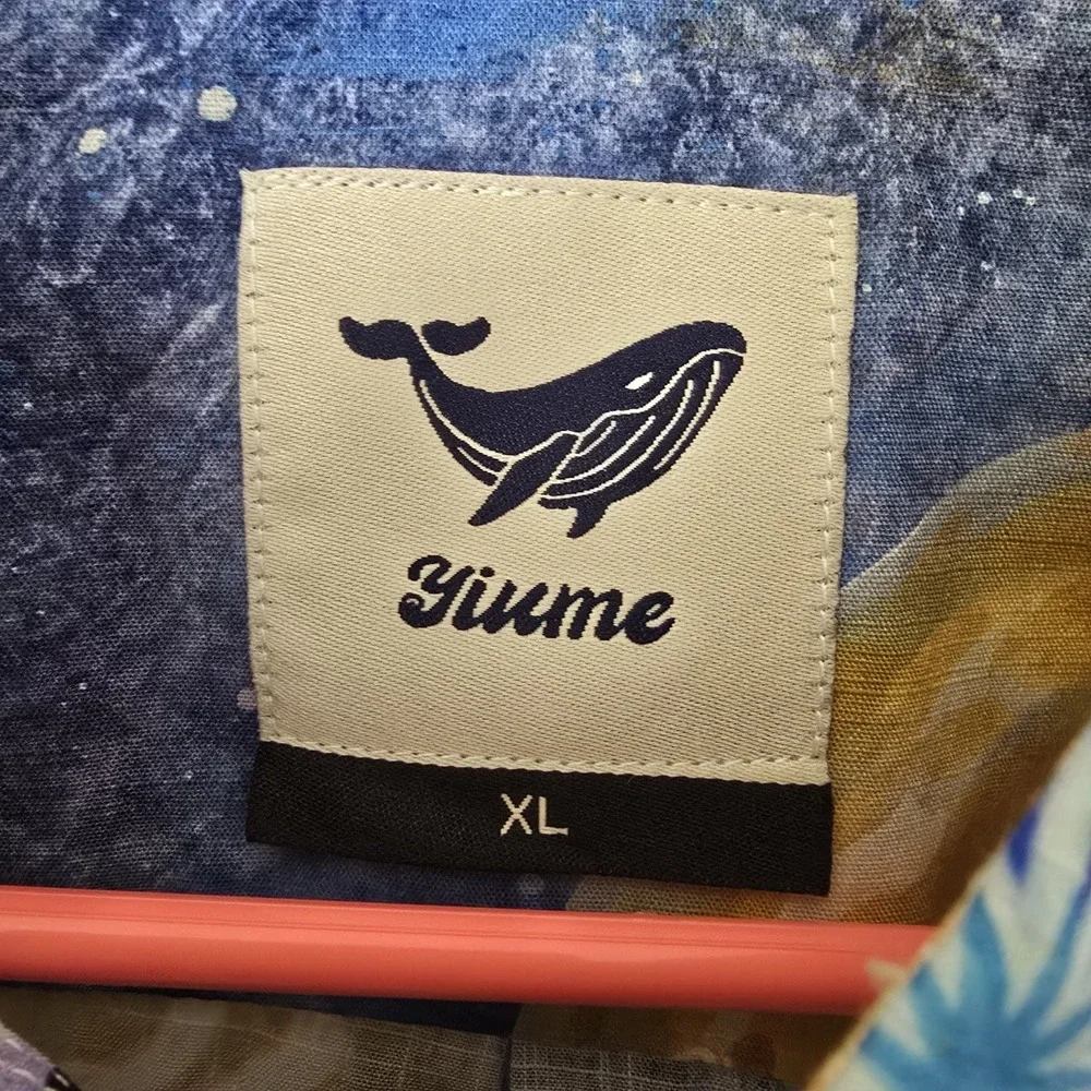 NWT Yiume Hawaiian Shirt Men's XL Colorful Koi Novelty Quirky Art Japan Tropical - Picture 2 of 12